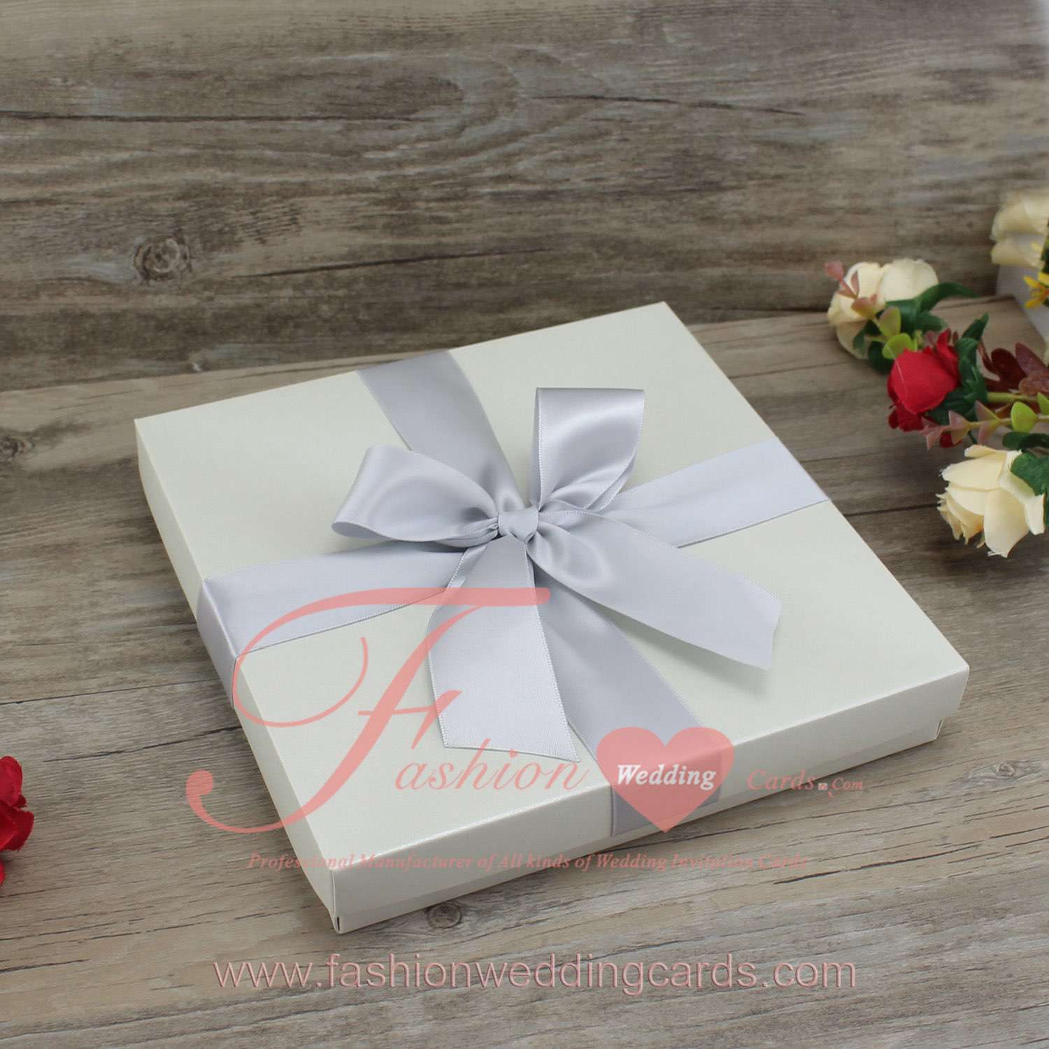 Cheap Purple Silk Wedding Invitations with Brooch and Ribbon